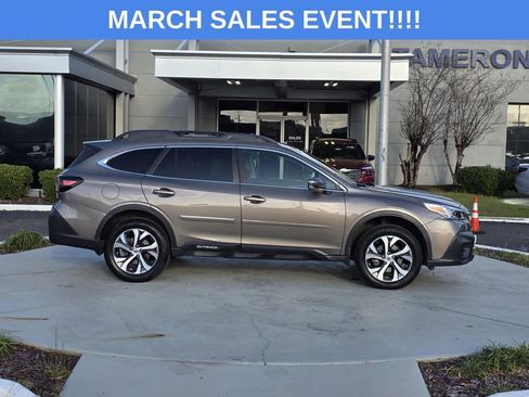 Used 2022 Subaru Outback Limited image 41