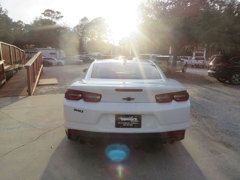 Used 2021 Chevrolet Camaro LT image 7