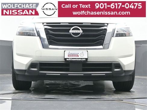 Used 2022 Nissan Pathfinder SV image 19