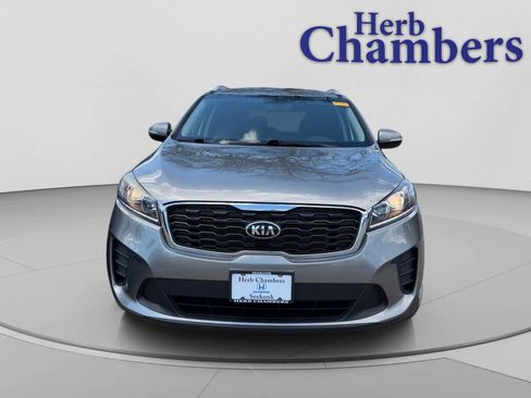 Used 2019 Kia Sorento AWD w/ LX Convenience Package image 2