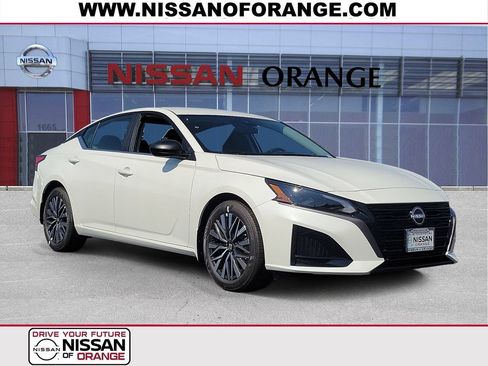 New 2026 Nissan Altima 2.5 SV FWD image 1