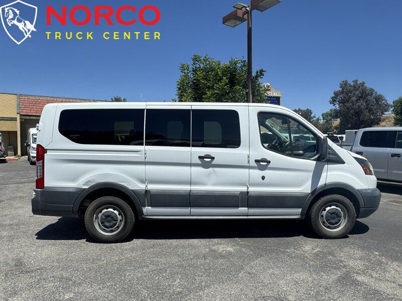 Used 2017 Ford Transit 150 XL RWD image 1