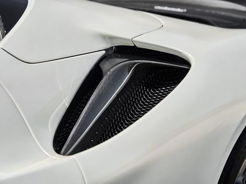 Used 2022 Ferrari SF90 Spider AWD/4WD image 11