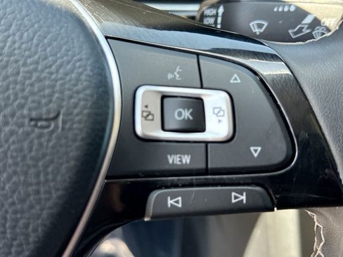 Used 2021 Volkswagen Jetta SE FWD image 30