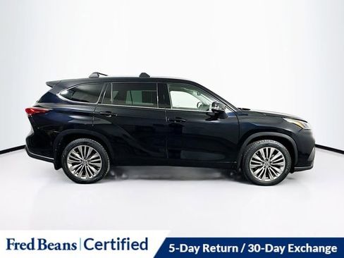 Used 2020 Toyota Highlander Platinum image 9