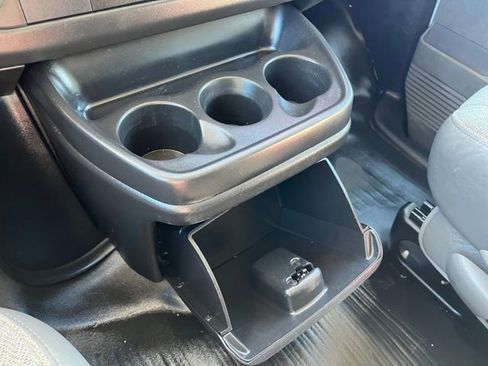 Used 2022 Chevrolet Express 2500 w/ Driver Convenience Package image 30