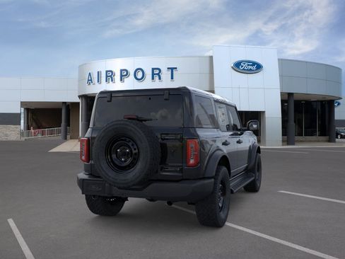 New 2026 Ford Bronco Outer Banks AWD/4WD image 8