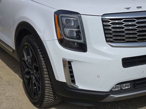 Used 2021 Kia Telluride SX w/ SX Prestige Package image 4