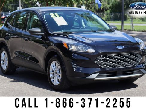 Used 2021 Ford Escape S image 2