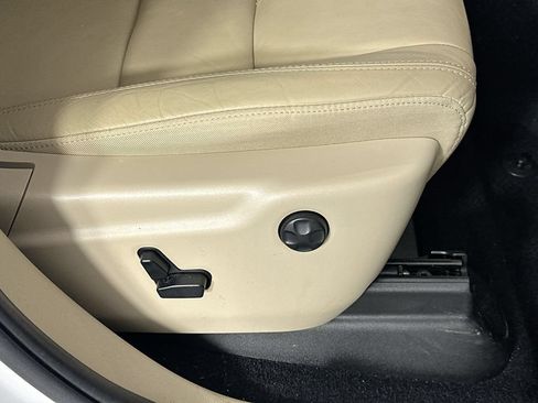 Used 2020 Jeep Grand Cherokee Limited AWD/4WD image 22
