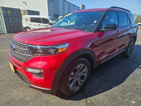 Certified 2024 Ford Explorer XLT w/ Equipment Group 202A AWD/4WD image 23