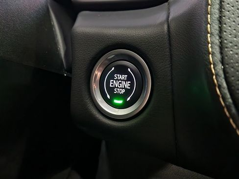 Used 2023 GMC Yukon XL AT4 image 41