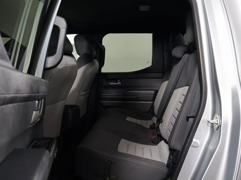 Used 2024 Toyota Tacoma TRD Off-Road image 11