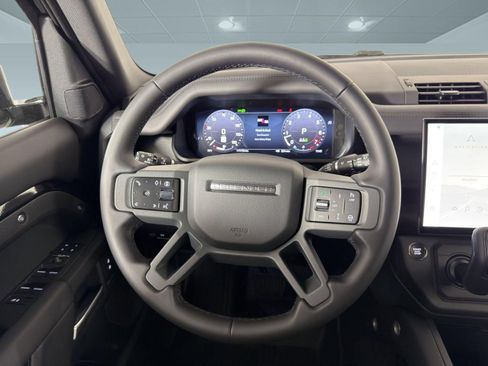 Used 2026 Land Rover Defender 110 S AWD/4WD image 15