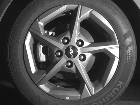 Used 2025 Kia K4 LXS image 12