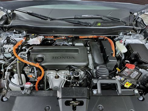 Certified 2025 Honda CR-V Sport image 31