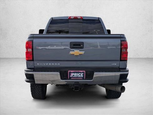 Used 2015 Chevrolet Silverado 3500 LTZ image 6