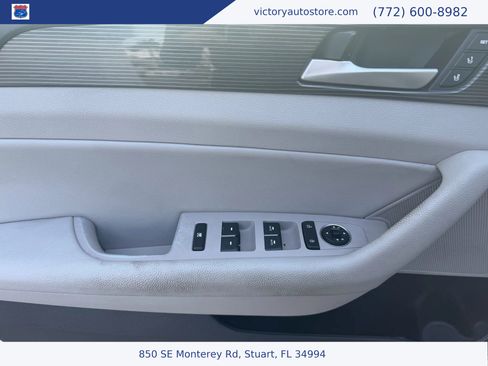 Used 2019 Hyundai Sonata Limited w/ Ultimate Package 04 image 12