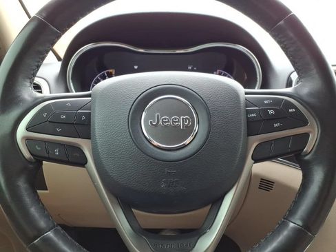 Used 2021 Jeep Grand Cherokee Limited w/ Premium Lighting Group AWD/4WD image 25