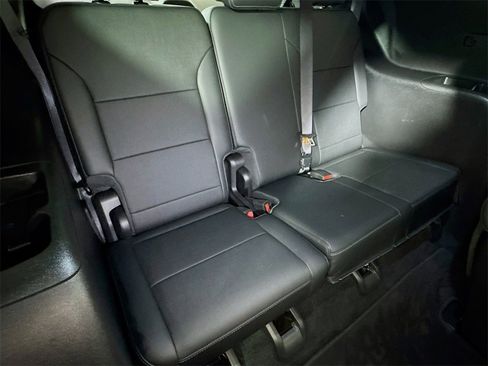 Used 2025 Buick Enclave Preferred image 26