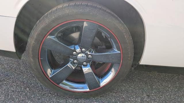 Used 2013 Dodge Challenger SXT RWD image 23