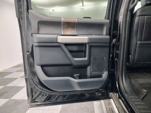 Used 2022 Ford F250 Lariat w/ Chrome Package image 12