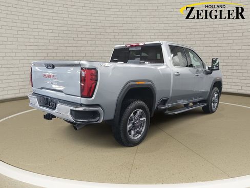 New 2026 GMC Sierra 2500 SLT w/ SLT Premium Package image 5
