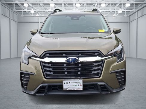 Used 2023 Subaru Ascent Premium w/ Convenience Package AWD/4WD image 2