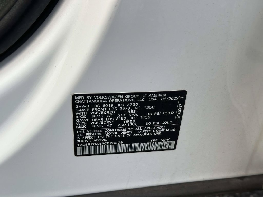 Used 2023 Volkswagen Atlas SEL R-Line AWD/4WD image 35
