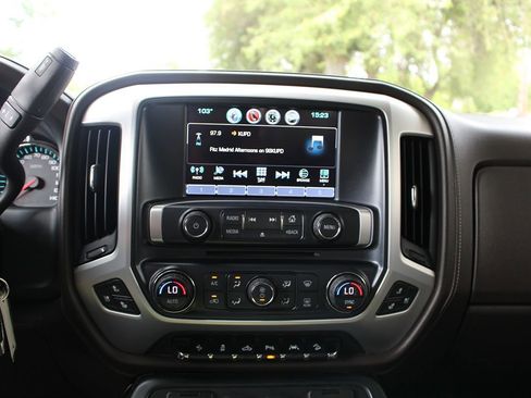 Used 2017 GMC Sierra 1500 SLT image 24