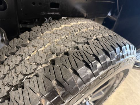 Used 2025 RAM 2500 Big Horn AWD/4WD image 19