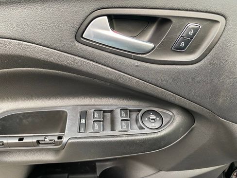 Used 2016 Ford C-MAX Energi SEL w/ Equipment Group 302A image 12