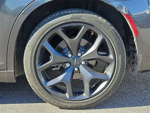 Used 2023 Chrysler 300 Touring w/ Sport Appearance Package image 37