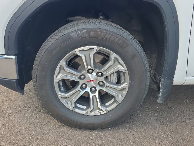 Used 2025 GMC Sierra 1500 SLT RWD image 9