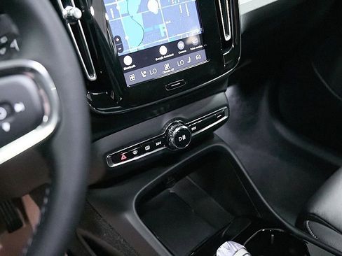 New 2026 Volvo XC40 B5 Ultra w/ Climate Package image 16