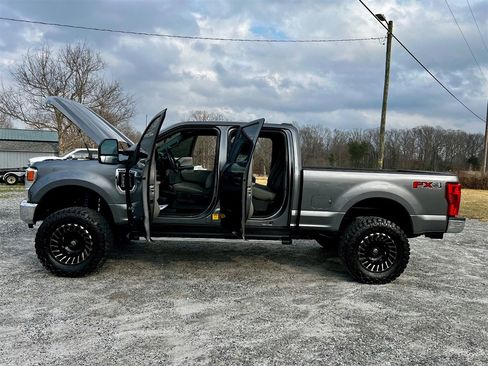 Used 2021 Ford F250 XL w/ STX Appearance Package image 28