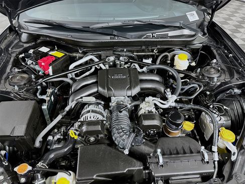 Used 2024 Toyota GR86 Premium image 28