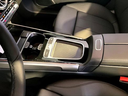 New 2026 Mercedes-Benz GLB 250 4MATIC image 10