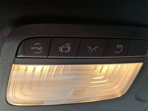 Used 2025 Mercedes-Benz Sprinter 2500 image 24