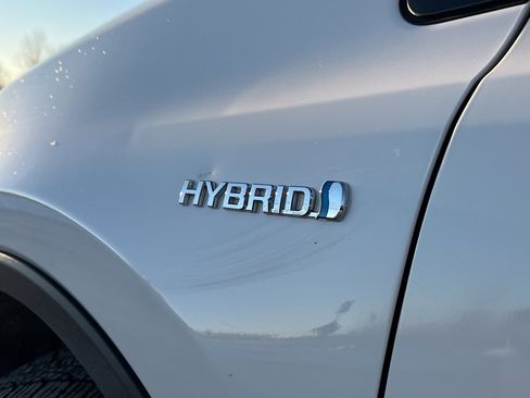 Used 2016 Toyota RAV4 XLE image 9