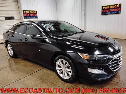 Used 2021 Chevrolet Malibu LT w/ Leather Package image 4