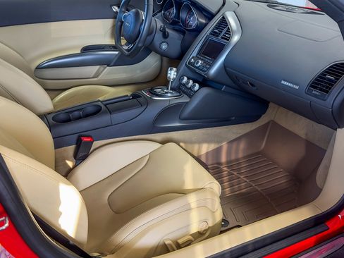 Used 2010 Audi R8 V10 image 45