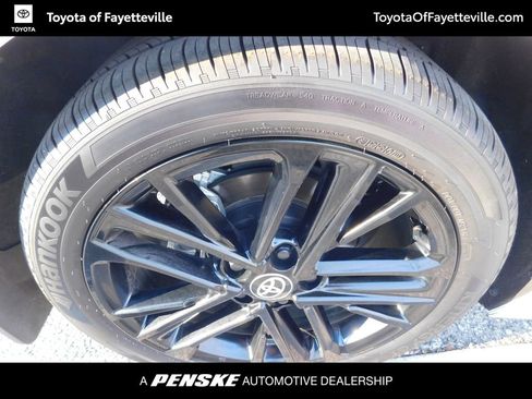 Certified 2025 Toyota Camry SE image 9