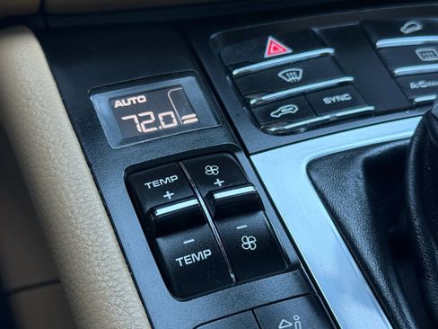 Used 2018 Porsche Macan Sport Edition image 48