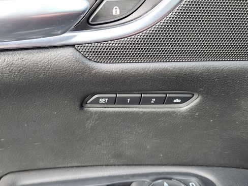 Used 2018 Cadillac XT5 Premium Luxury image 30