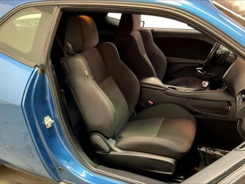 Used 2022 Dodge Challenger GT image 7