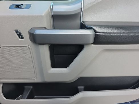 Used 2016 Ford F150 XLT w/ Equipment Group 302A Luxury RWD image 18