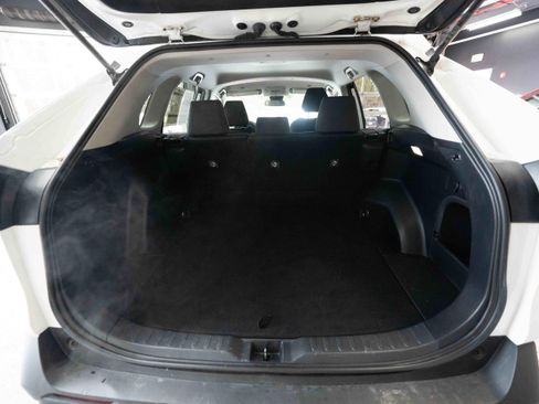 Used 2024 Toyota RAV4 XLE image 28