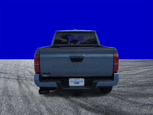 Used 2026 Toyota Tacoma TRD Sport AWD/4WD image 5