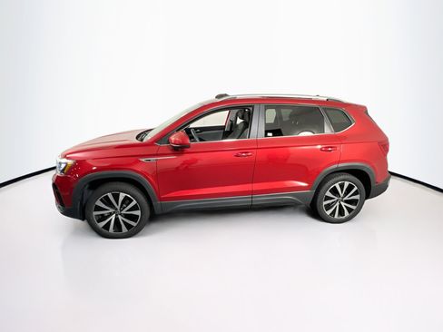 Used 2022 Volkswagen Taos SE AWD/4WD image 8